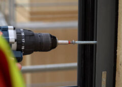 Dlaczego poprawny montaż to za mało? Kluczowa rola zamocowań